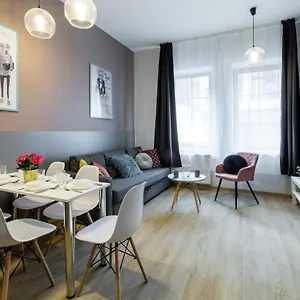 https://friendhouse-residence.krakowhotelspoland.com