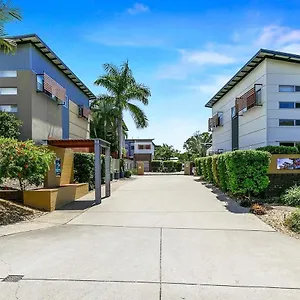 https://best-western-plus-quarterdecks-retreat.queenslandhotels.net