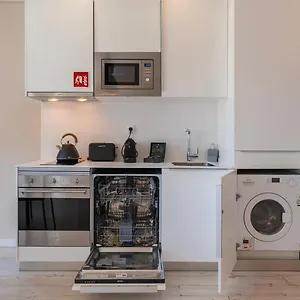 https://carmo-43.hotels-lisbon-portugal.com