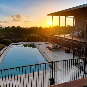 https://birds-heaven.queenslandhotels.net