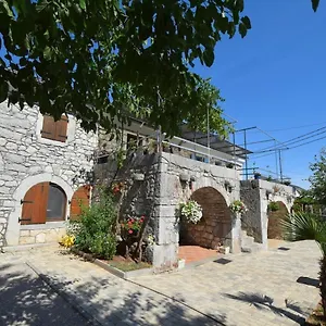 Insula Insule - Rustic & Peaceful , Skrbčići Croazia